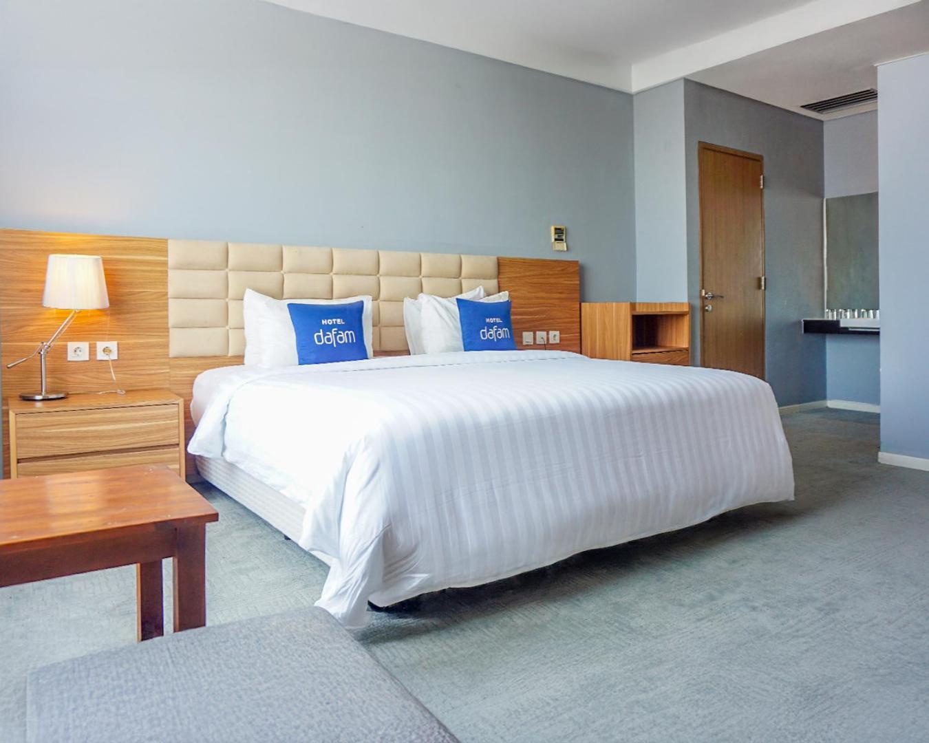 Hotel Dafam Pekanbaru Ngoại thất bức ảnh